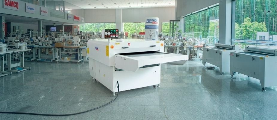 Fusionadeira NS-1600Q-2S: Modernize o Fusionamento Têxtil